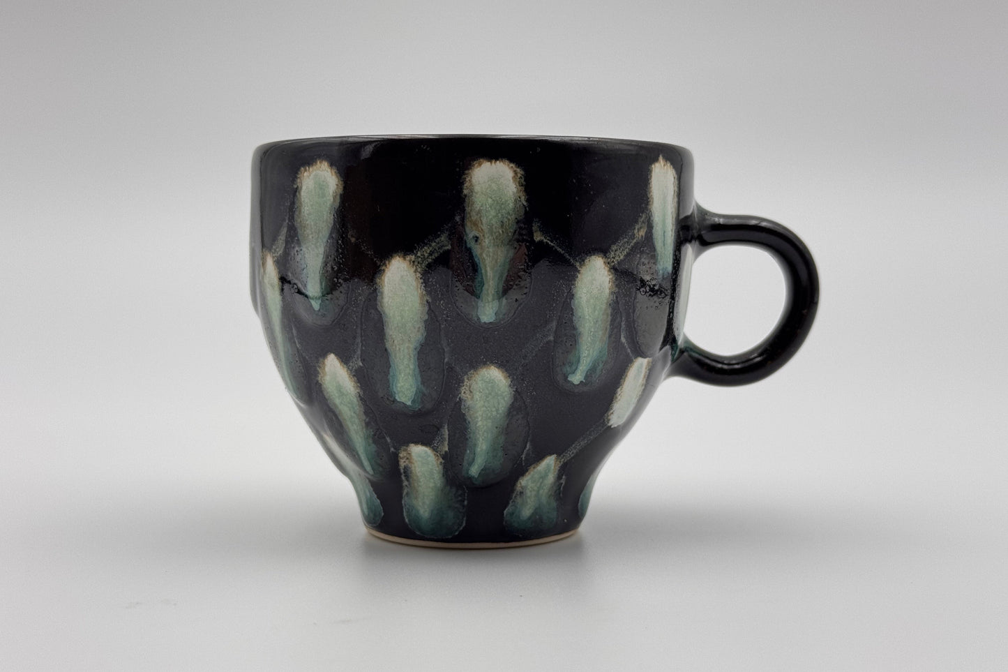 Handmade Iridescent Ceramic Mug: Peacock Inspired Tea & Coffee Cup