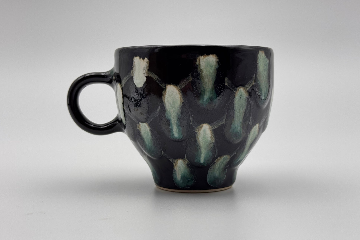Handmade Iridescent Ceramic Mug: Peacock Inspired Tea & Coffee Cup